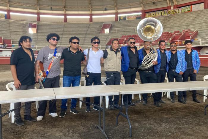 12 toros se jugaran en el jaripeo con causa de AMIPAC