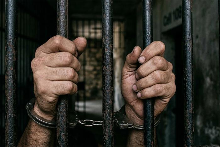 A punta de pistola robaron joyería en Huetamo; reciben más de 4 años de prisión
