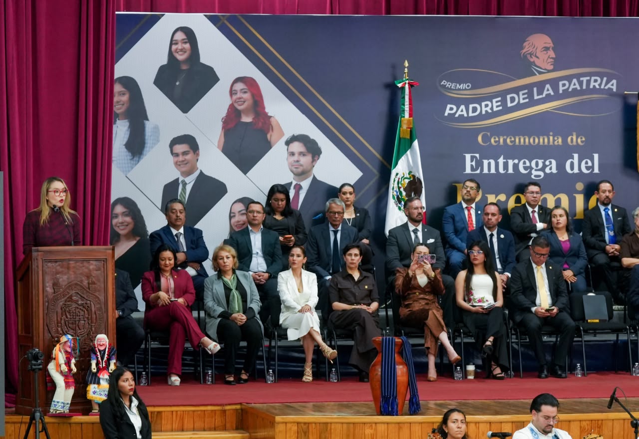 A situar su talento al servicio de Michoacán, llama Yarabí Ávila a los Padre de la Patria