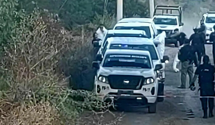 Abandonan el cuerpo de una persona asesinada en la colonia “El Varillero” de Apatzingán