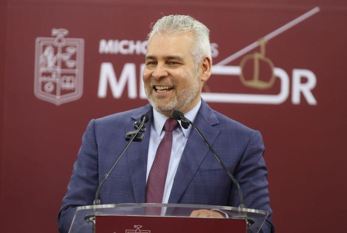 Abrirá próximo viernes puente del distribuidor de salida a Pátzcuaro: Bedolla