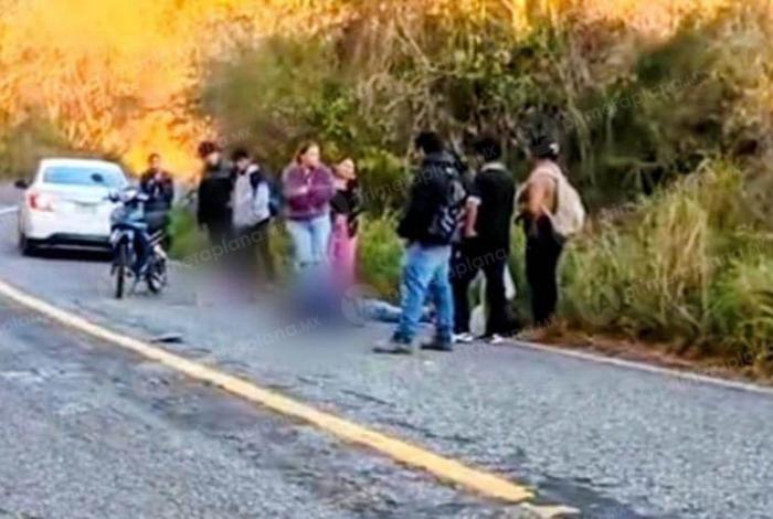 Accidente de moto deja un mu3rto y una mujer lesi0nada, en Aquila