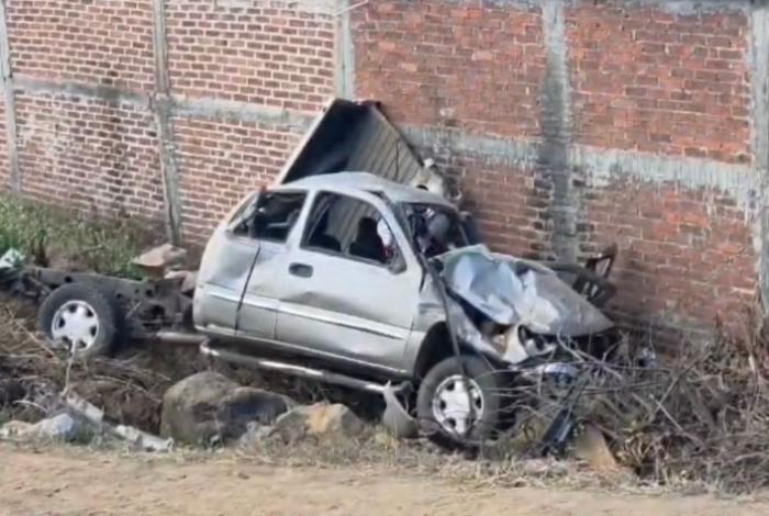 Accidente en carretera Tangancícuaro - Patamban deja 11 heridos, entre ellos una embarazada y 4 menores