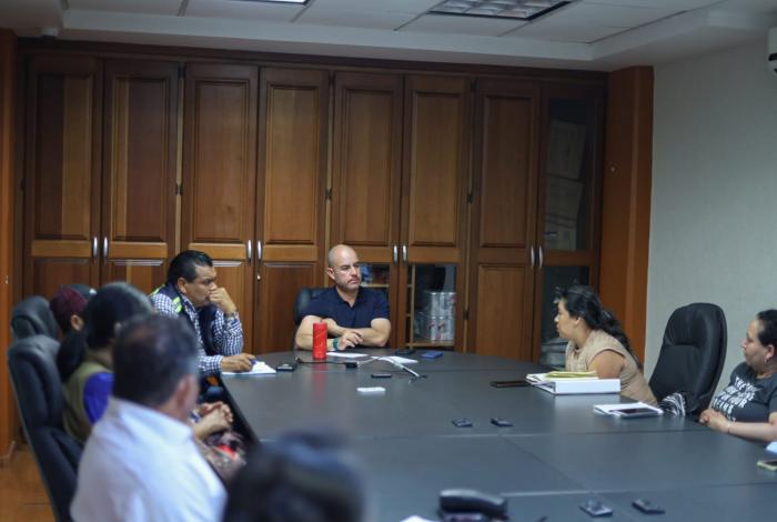 Adolfo Torres brinda atención a colonias de más de 3 mil usuarios