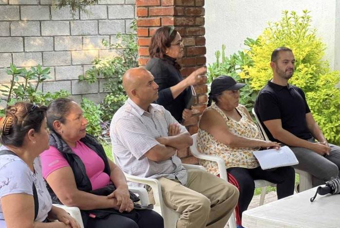 Adolfo Torres lidera reunión con vecinos y transportistas por obras de agua potable