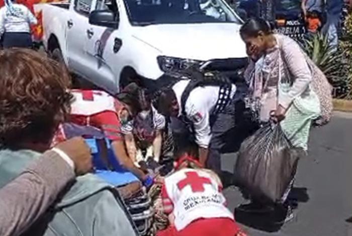 Adulta mayor es atropellada a pocos metros del Mercado Independencia, en Morelia