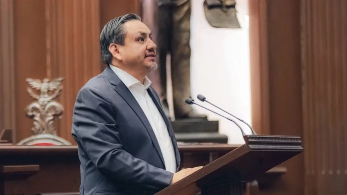 Agravar penas contra el maltrato animal propone Víctor Manríquez González