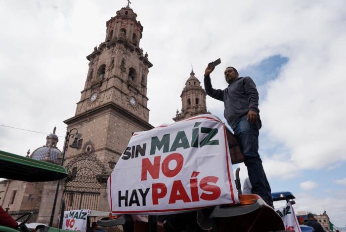 Al grito de ¡sin maíz no hay país!, agricultores exigen precios de garantía justos