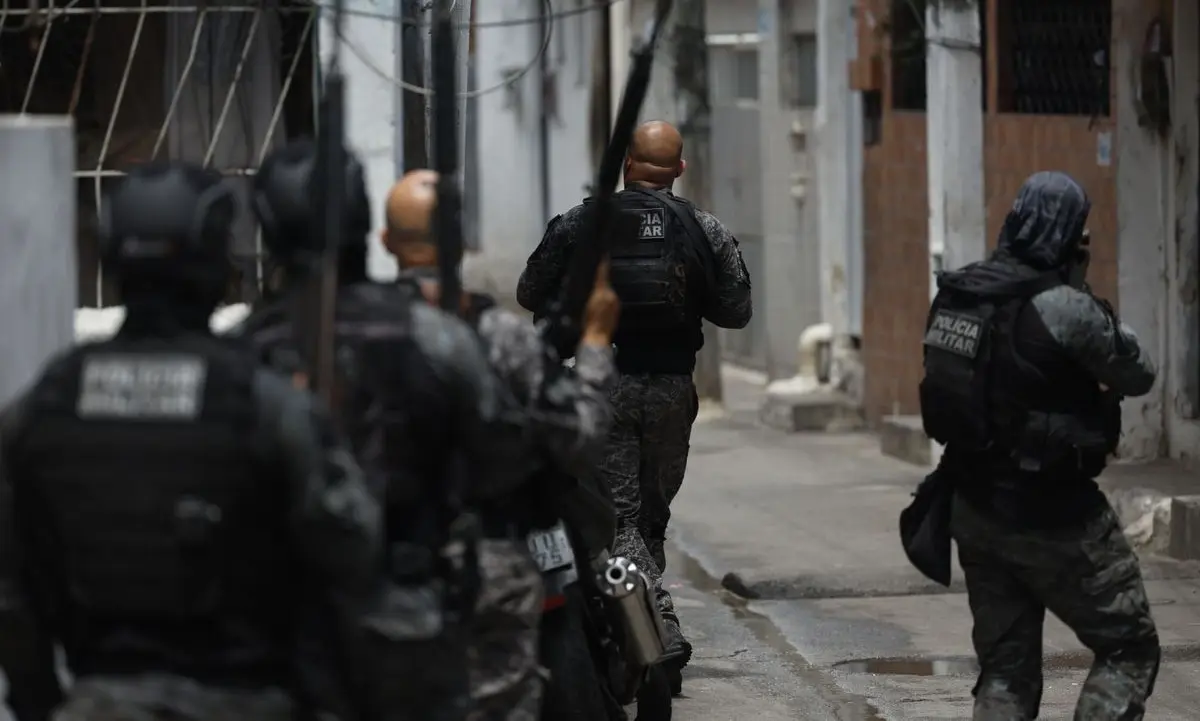 Al menos 64 muertos y 80 detenidos durante operativo contra el narcotráfico en Brasil | VIDEO