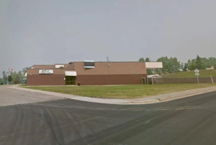 Al menos diez personas mueren en un tiroteo en una escuela de Canadá