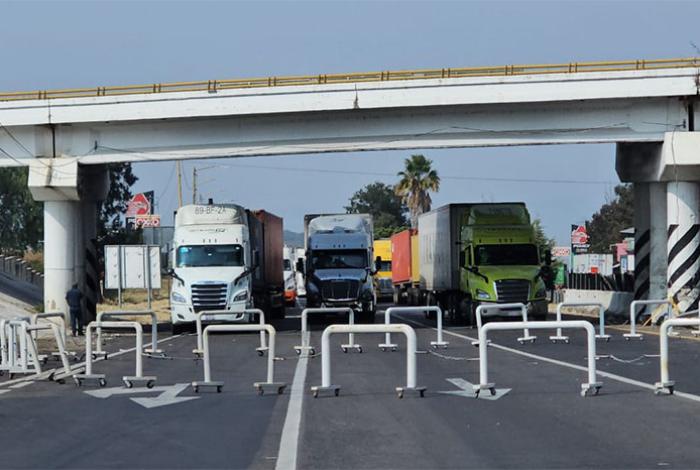 Al momento: 10 bloqueos carreteros en Michoacán y solo uno en Guanajuato