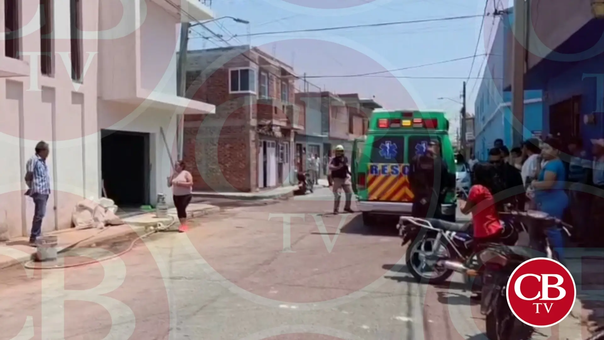 Albañil cae de un andamio de 4 metros  en Zamora