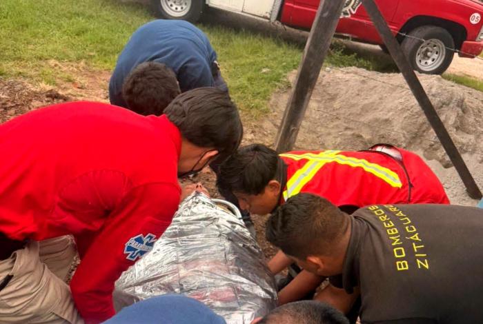 Albañil sufre descarga eléctrica y queda gravemente lesionado en Zitácuaro