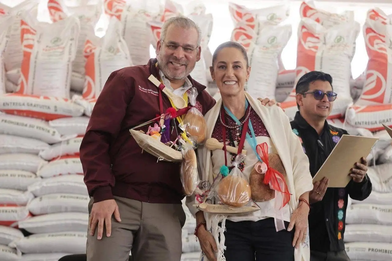 Alcaldes de Morena celebran aniversarios de gobierno de Claudia Sheinbaum y Alfredo Ramírez Bedolla y refrendan su respaldo al proyecto de la Cuarta Transformación