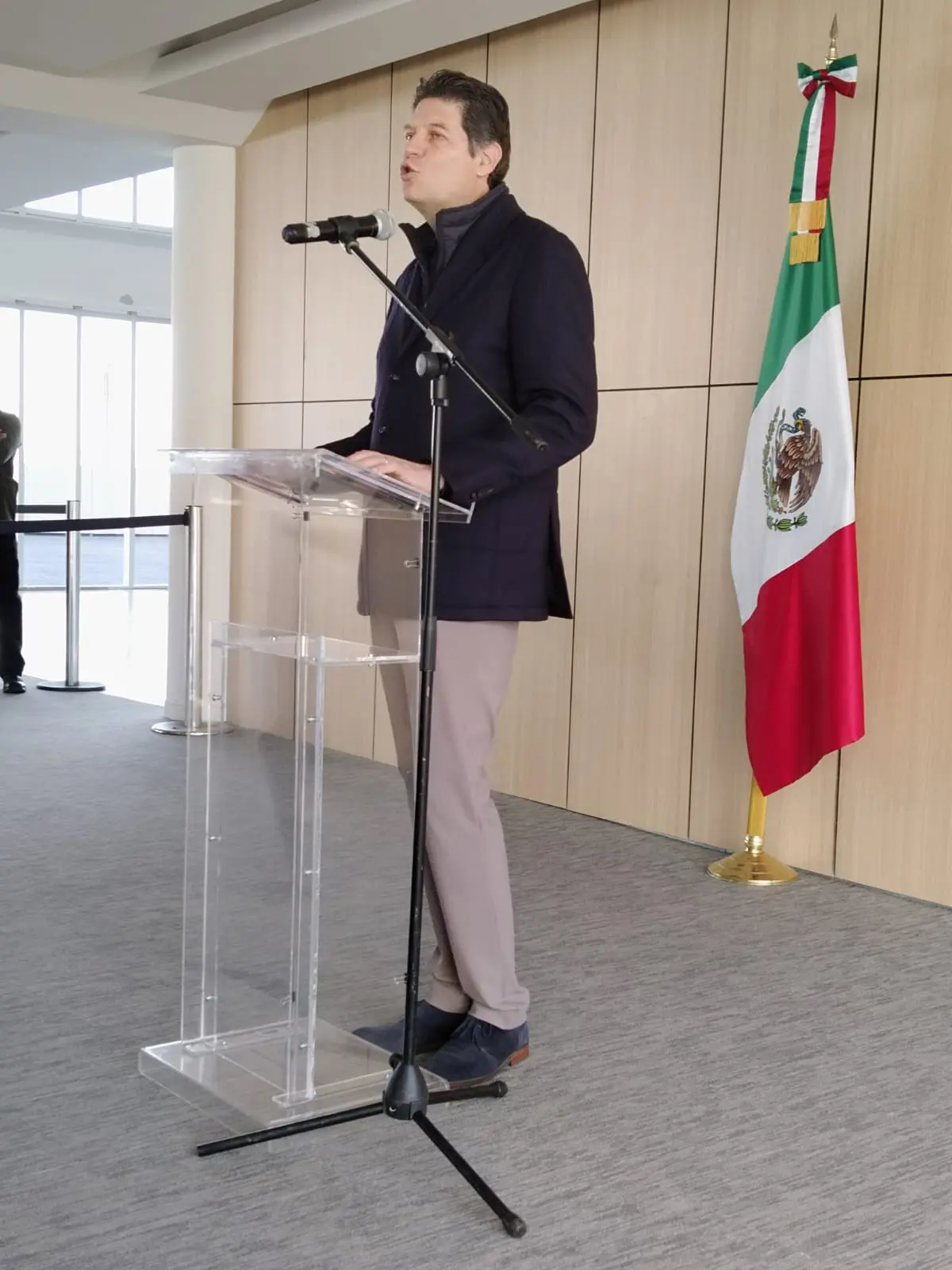 Alfonso Martínez apuesta por el arte urbano frente al grafiti en Morelia