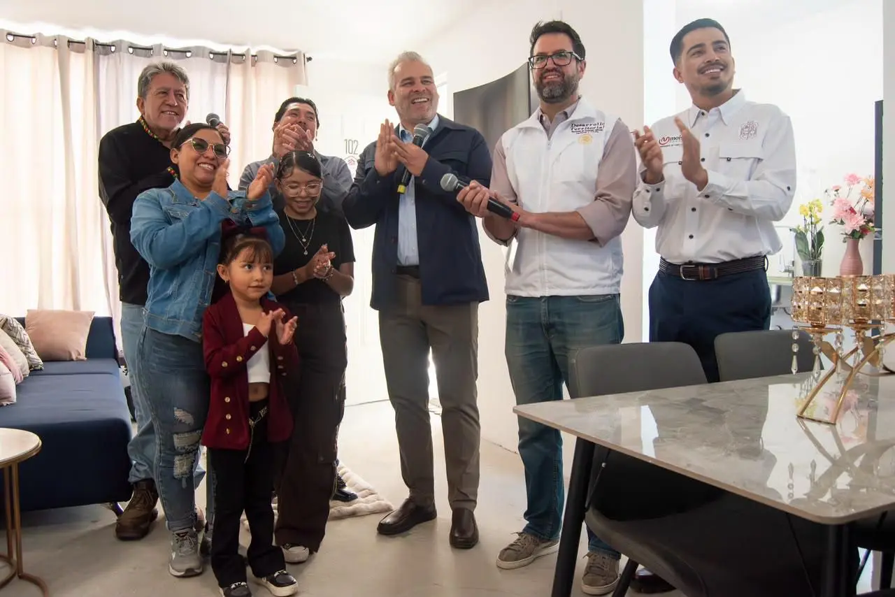 Alfredo Ramírez y Moisés Navarro encabezan entrega de viviendas en Yurécuaro