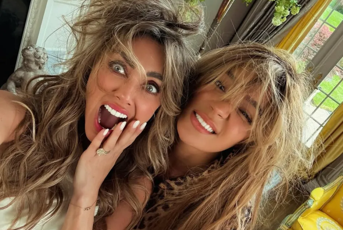 Anahí y Karol G: Moretones detrás de cámaras