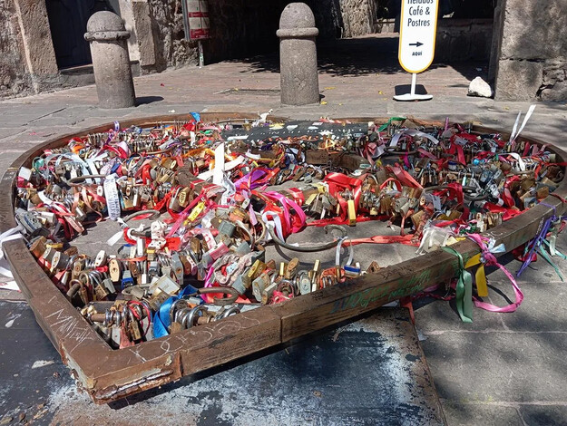  Analizan que corazón del romance en Morelia, de 400 kg, no represente un peligro