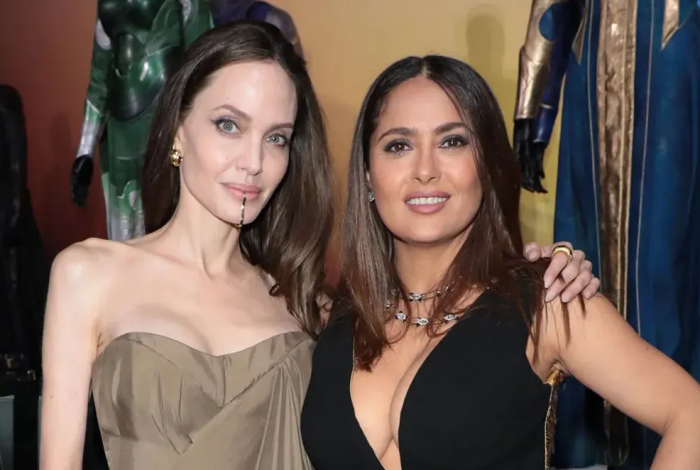Angelina Jolie y Salma Hayek levantan rumores de película
