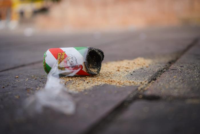 Año Nuevo deja huella de pirotecnia en la Plaza Carrillo