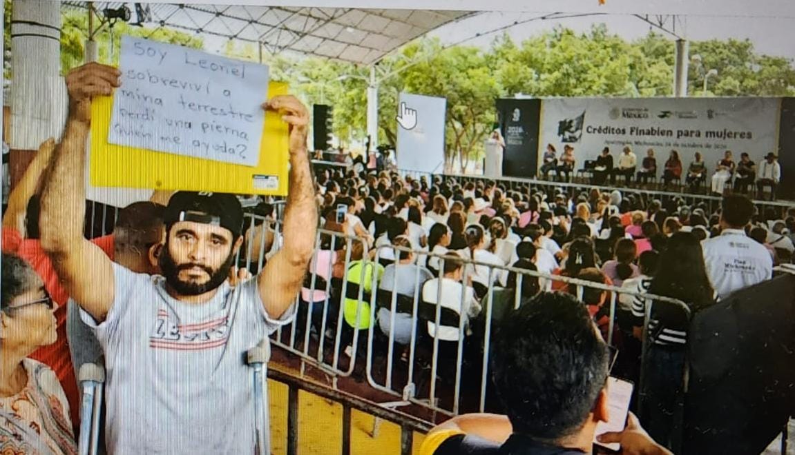 Apatzingán | Ante asedio de minas y drones: exigen paz a Sheinbaum