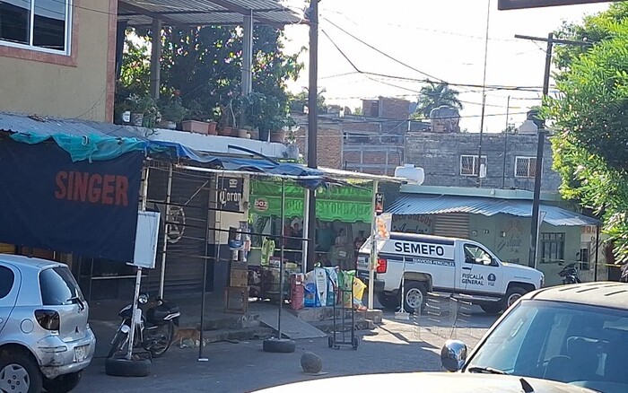  Apatzingán: Matan a joven y lesionan a otro en tienda de abarrotes