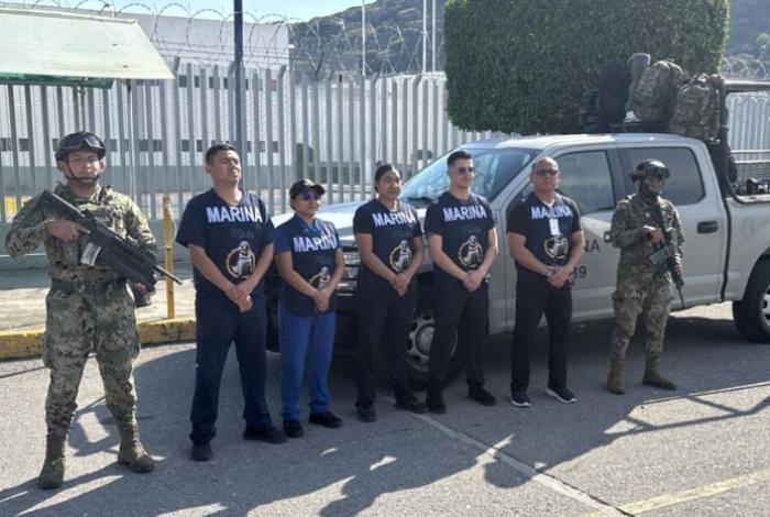 Aplican esquema básico de vacunación a personas privadas de la libertad en 14 ceferesos SSPC, Salud y Marina