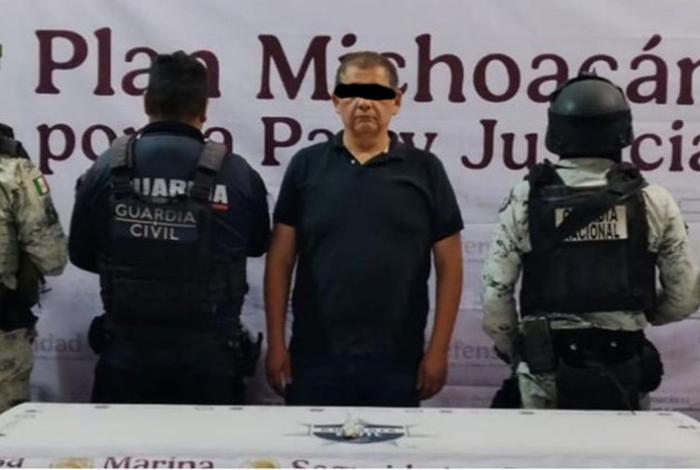 Aprehende la FGE a un docente universitario; se le acusa de cometer el delito de violación