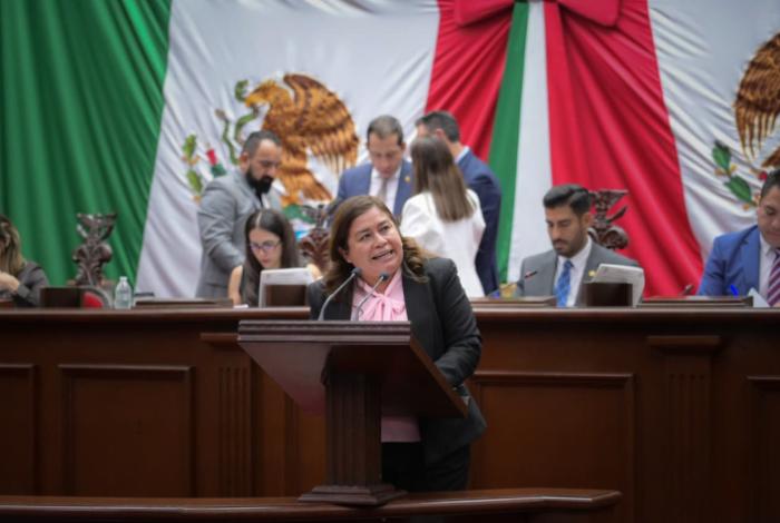 Aprueba que certificados de defunción puedan  expedirse después de 6 meses; desaparecidos no podían tener entierro digno