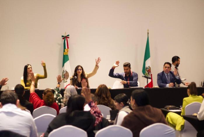  Aprueban legisladores 49 leyes de ingresos municipales