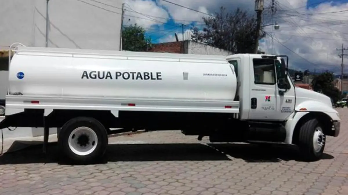 Arranca abasto social de agua potable con 10 pipas, en Morelia