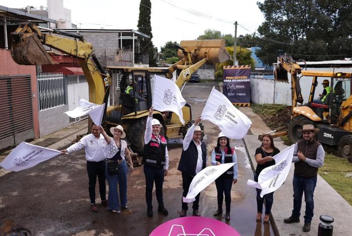 Arranca Bedolla rehabilitación de espacio público y calle en Uruapan