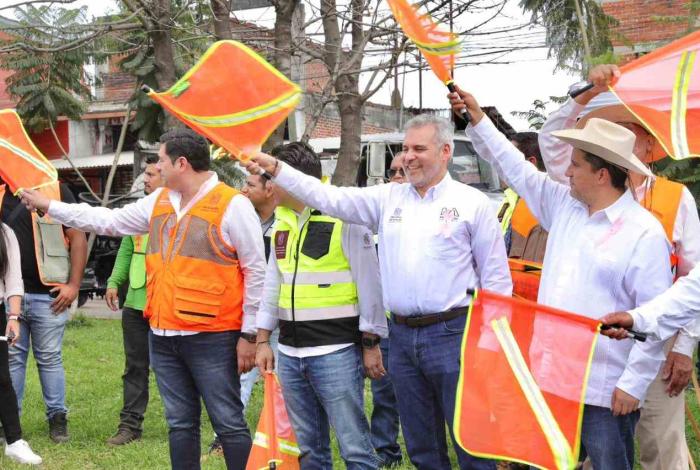 Arranca Bedolla trabajos de rehabilitación del Libramiento Oriente de Uruapan