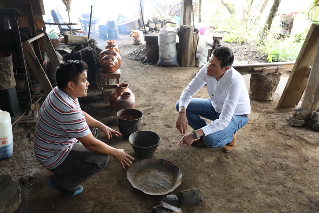 Artesanías de Santa Clara del Cobre son obras de arte: Alfonso Martínez
