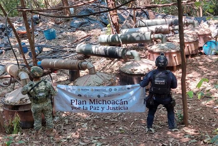 Aseguran campamento y narc0laboratorio en Arteaga