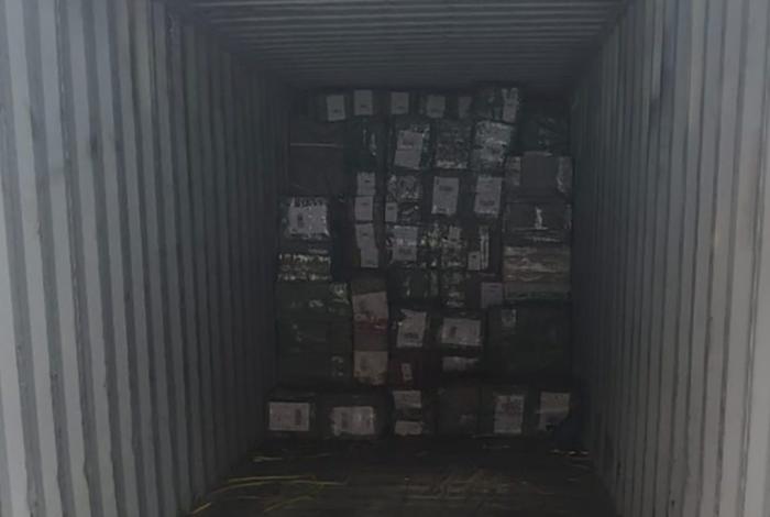 Aseguran más de 4 mil productos en puerto de Lázaro Cárdenas