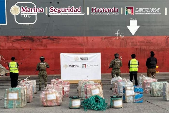 Aseguran más de una tonelada de c0c41na en el puerto de Lázaro Cárdenas