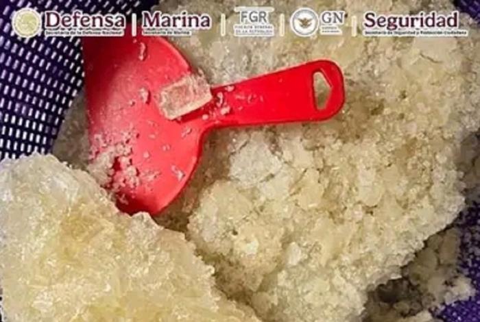 Aseguran narcolaboratorio con 800 kg de droga en Morelia