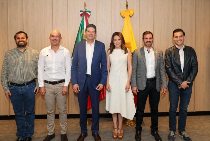 Aspirantes azules por Morelia, se alinean; respeto y diálogo, les marca Alfonso