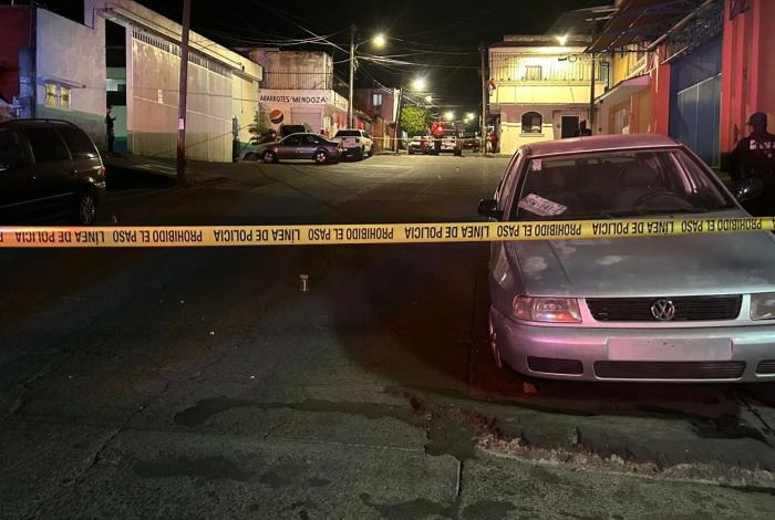 Atacan a balazos un empaque de aguacate en la colonia Francisco J. Múgica, Uruapan