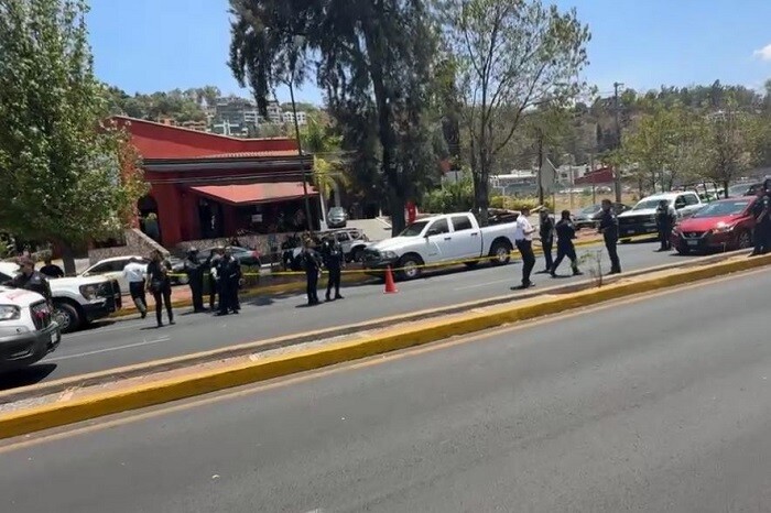Atacan a dos ocupantes de una camioneta RAM en el cruce de la av. Camelinas y Ventura Puente