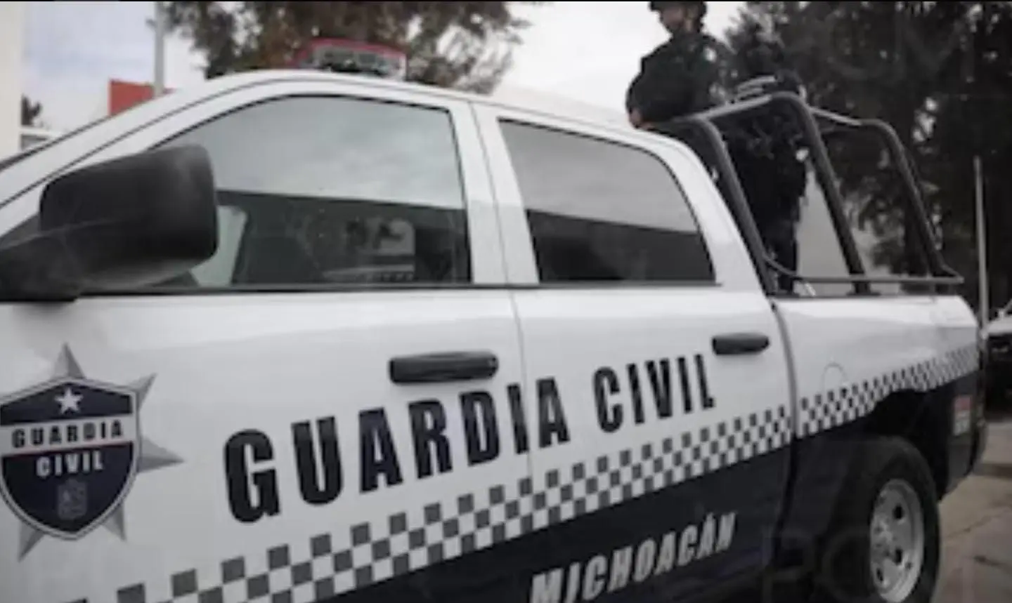 Atacan a hombre a balazos