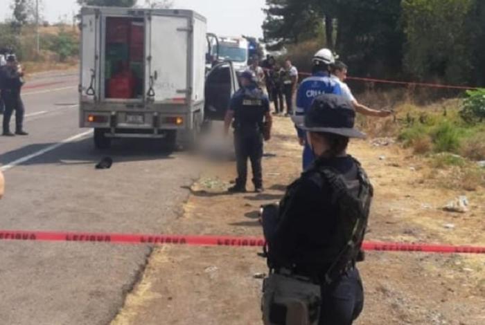 Ataque a balazos en la Pátzcuaro-Uruapan deja dos muertos, una herida y menor en crisis