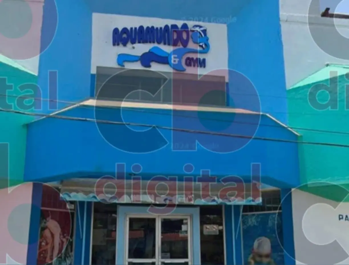 Ataque con bombas molotov contra escuela de natación en Uruapan