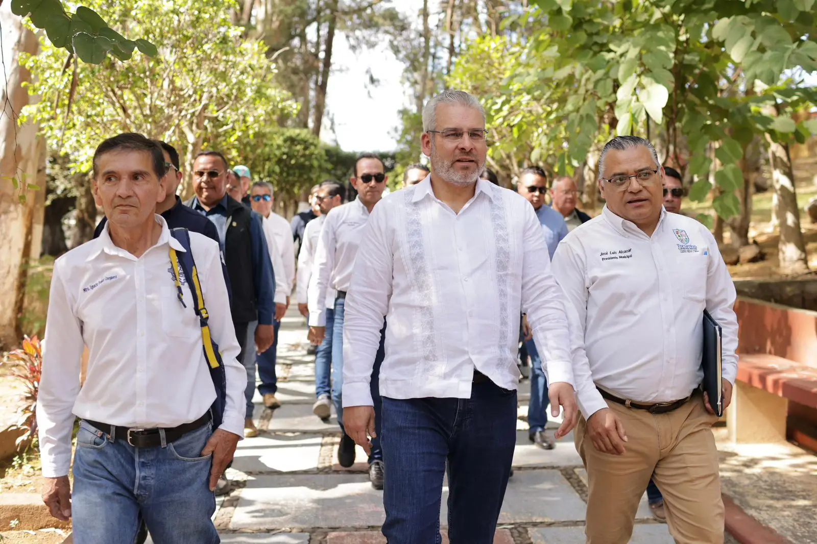 Atiende Bedolla solicitudes ciudadanas en audiencia pública en Tocumbo