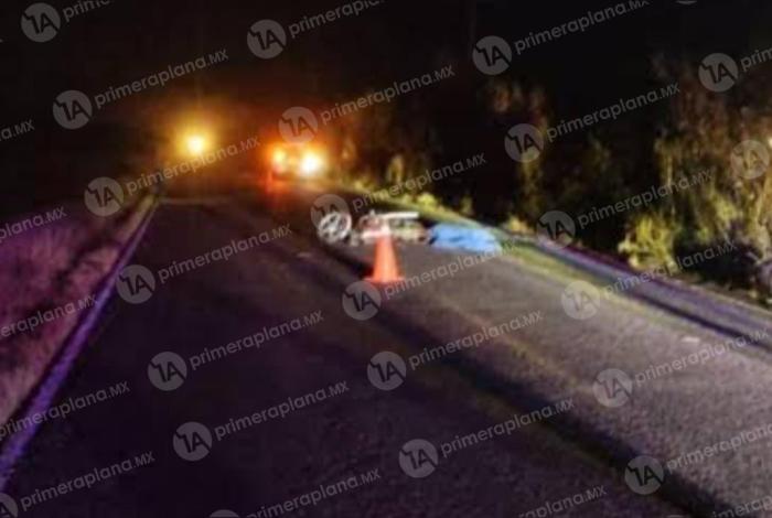 Atrop3llan y mat4n a motociclista y su pareja, en Ixtlán de los Hervores