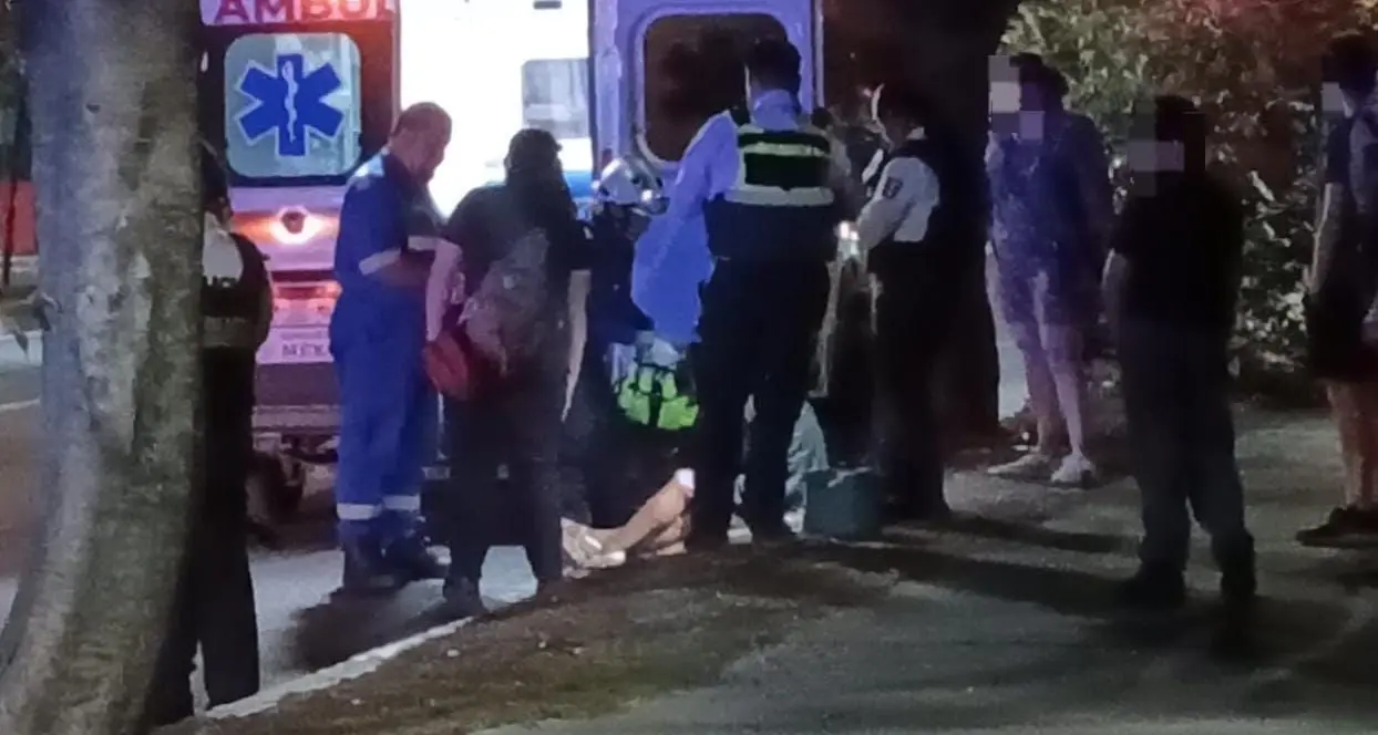 Auto embiste a un indigente al norte de Morelia