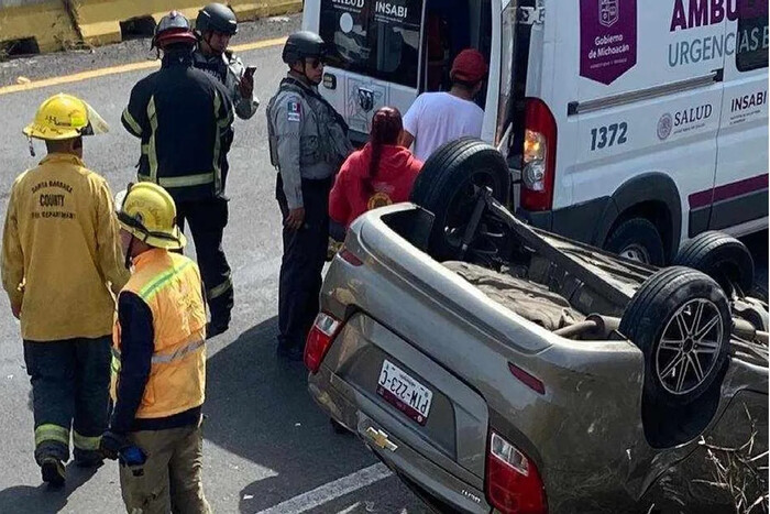 Automovilista queda herido al accidentarse sobre la Morelia-Salamanca