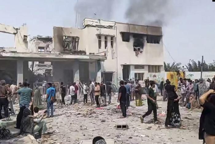 Autoridades confirman 85 muertos en el ataque israelí a escuela primaria de niñas en Irán