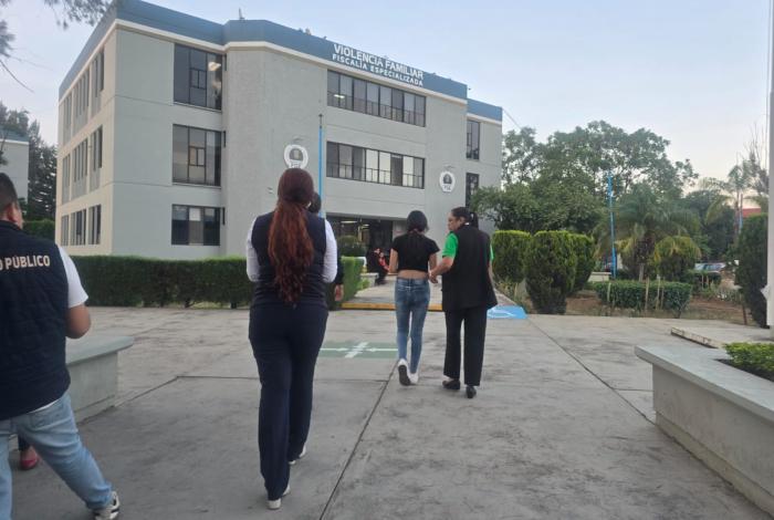 Auxilian a menor extraviada; es originaria de Ciudad Hidalgo y dijo no saber cómo llegó a Morelia